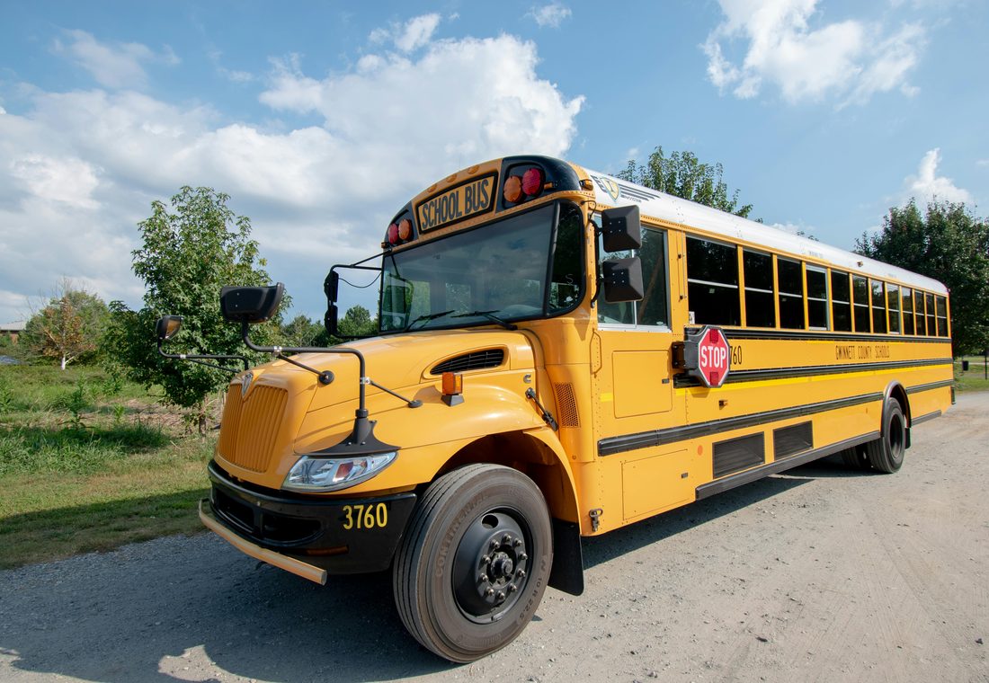 Transportes escolares - autocarro escolar